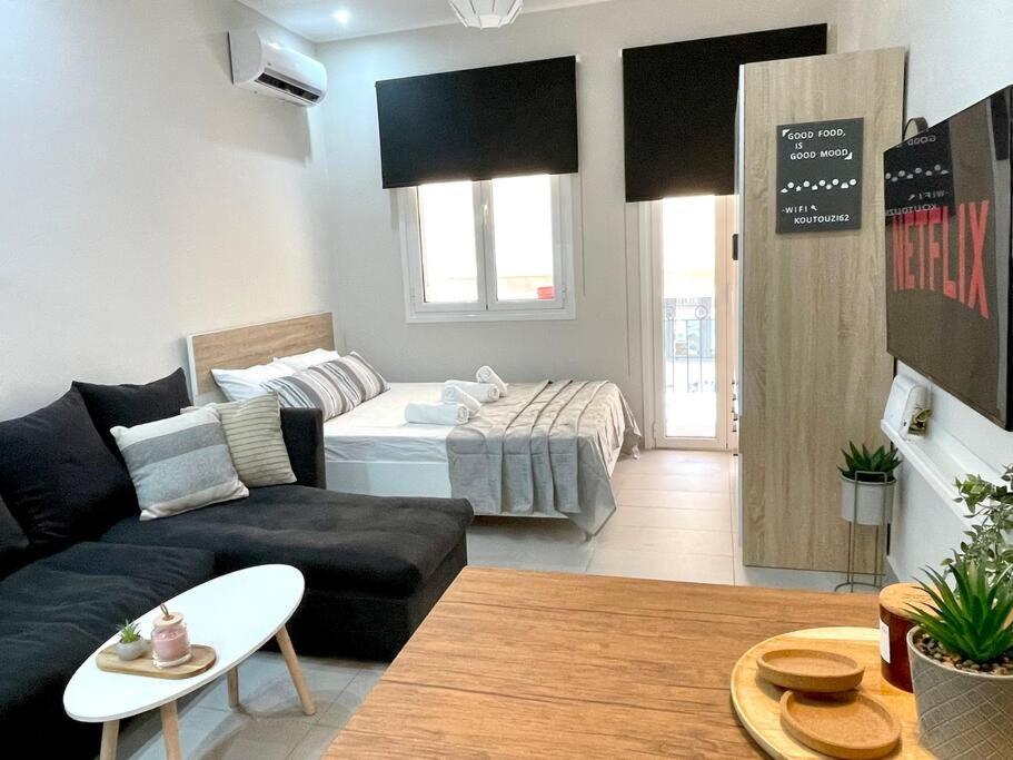 Urban Loft Downtown At Zakinthos Centre Apartment Kota Zakynthos Bagian luar foto